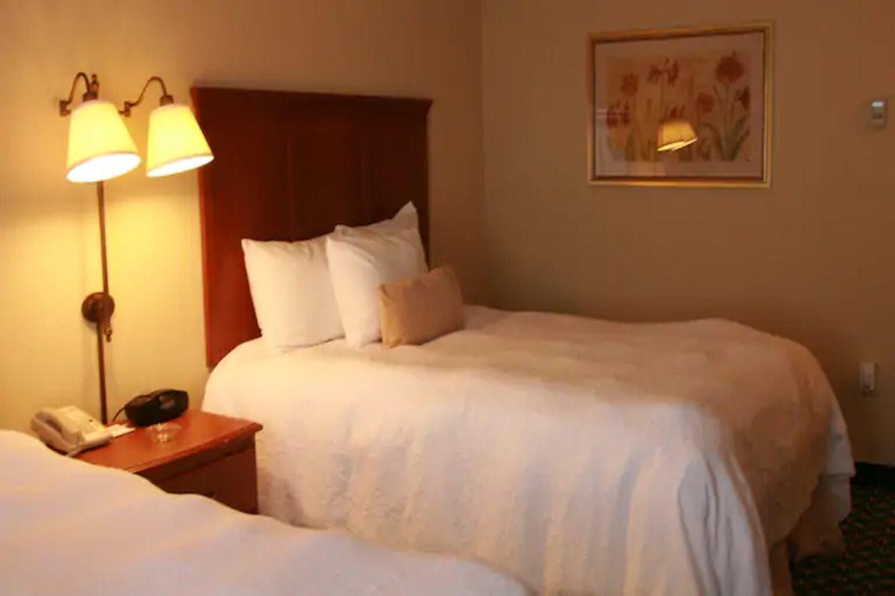 Newly Renovated Hampton Inn Omaha West Lakeside Exteriér fotografie