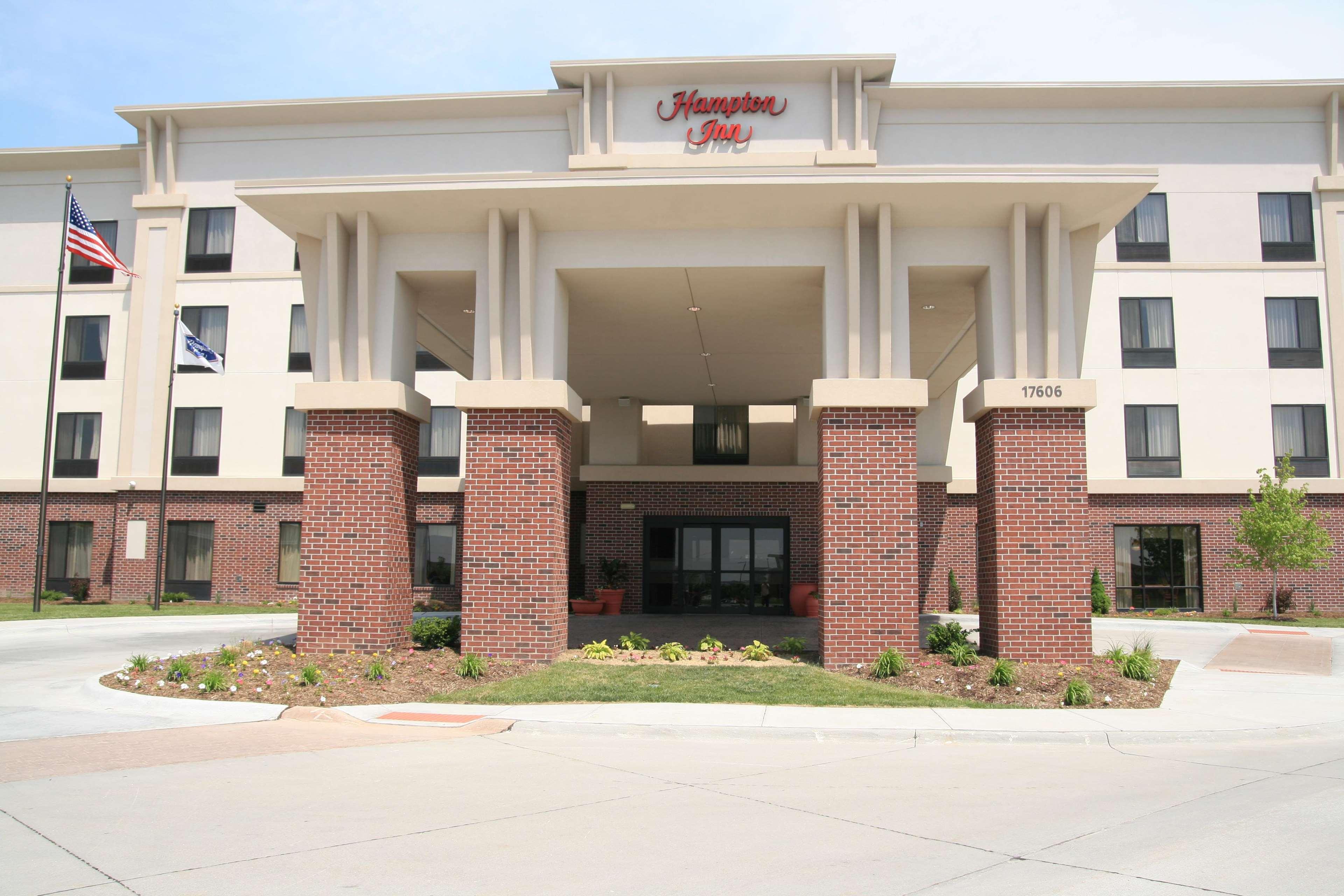 Newly Renovated Hampton Inn Omaha West Lakeside Exteriér fotografie