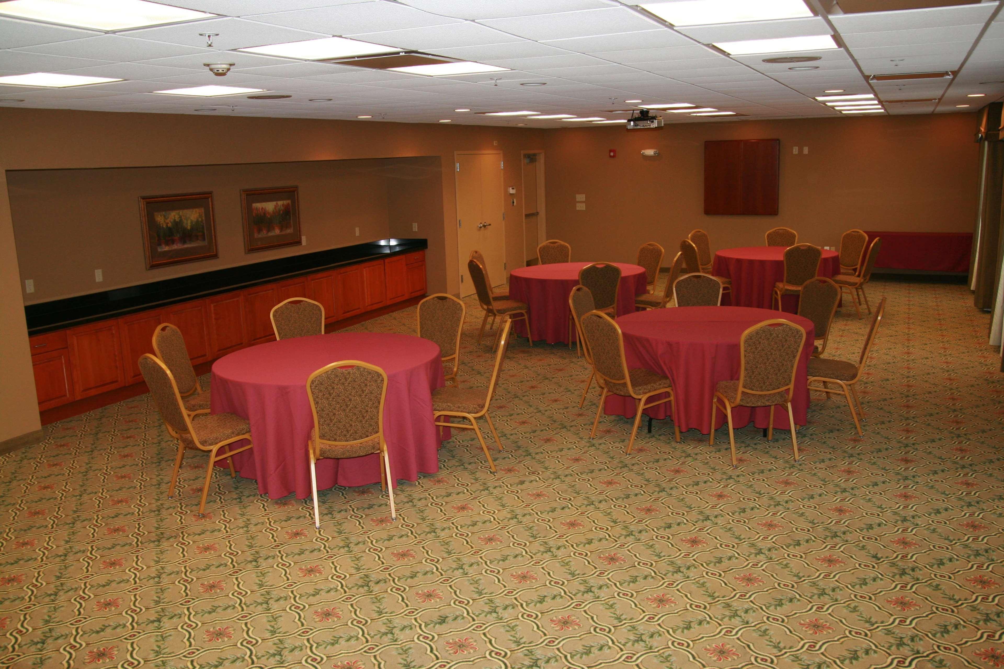 Newly Renovated Hampton Inn Omaha West Lakeside Exteriér fotografie